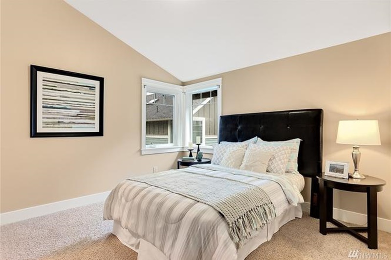 bedroom staging