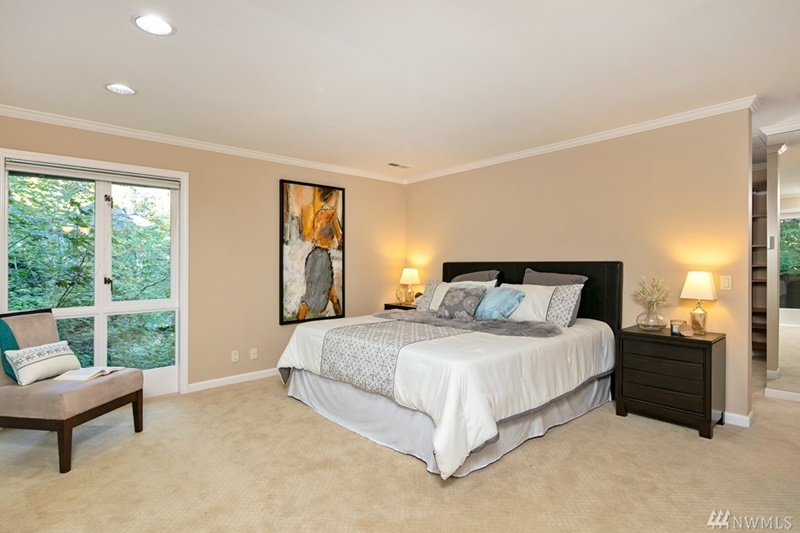 bedroom staging